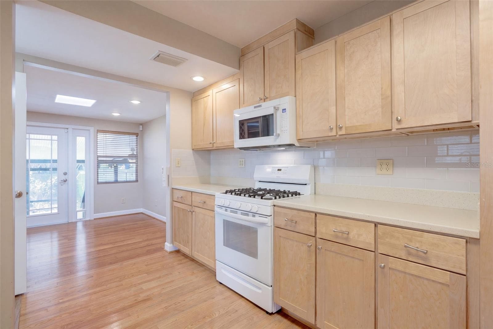 Single Family Residence at 1616 E JEFFERSON ST, ORLANDO, photo 11 of 51