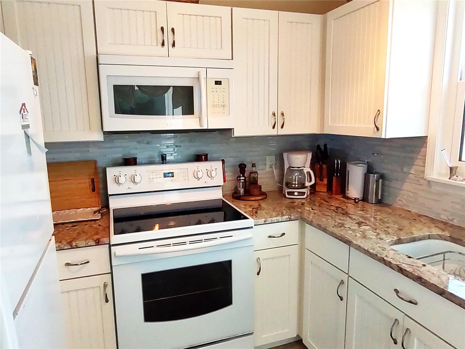 Condominium at 876 AUDUBON DR #876, BRADENTON, photo 13 of 37