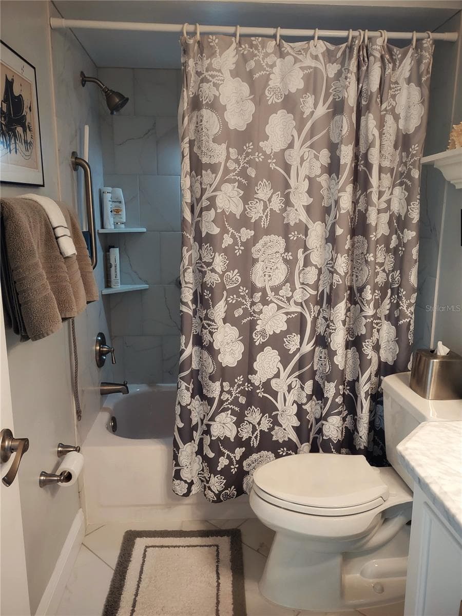 Condominium at 876 AUDUBON DR #876, BRADENTON, photo 19 of 37