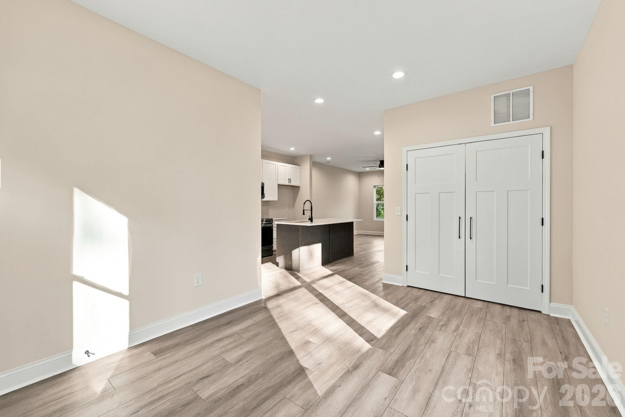 Single Family Residence at 2269 S Jake Alexander Boulevard, Salisbury, photo 16 of 41