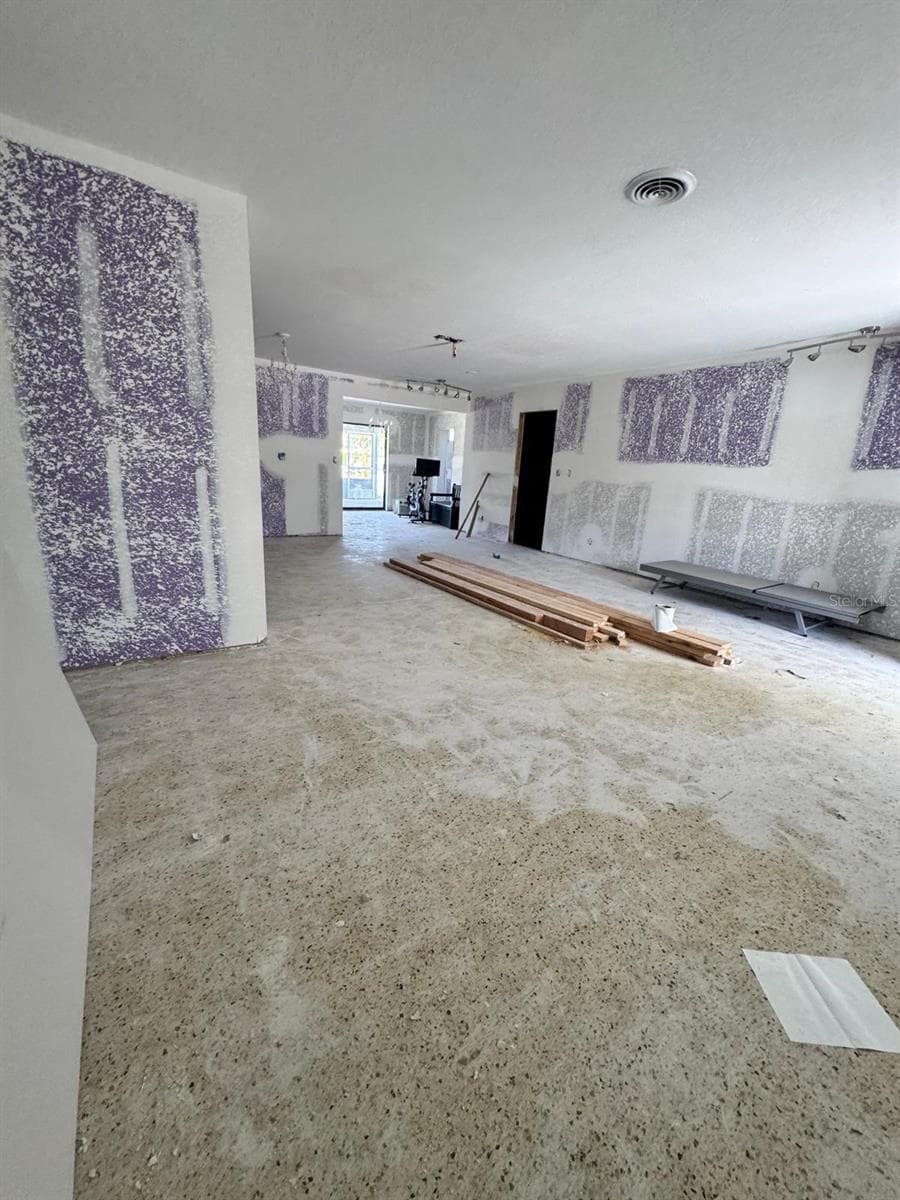Single Family Residence at 4990 VENETIAN BLVD NE, ST PETERSBURG, photo 3 of 24
