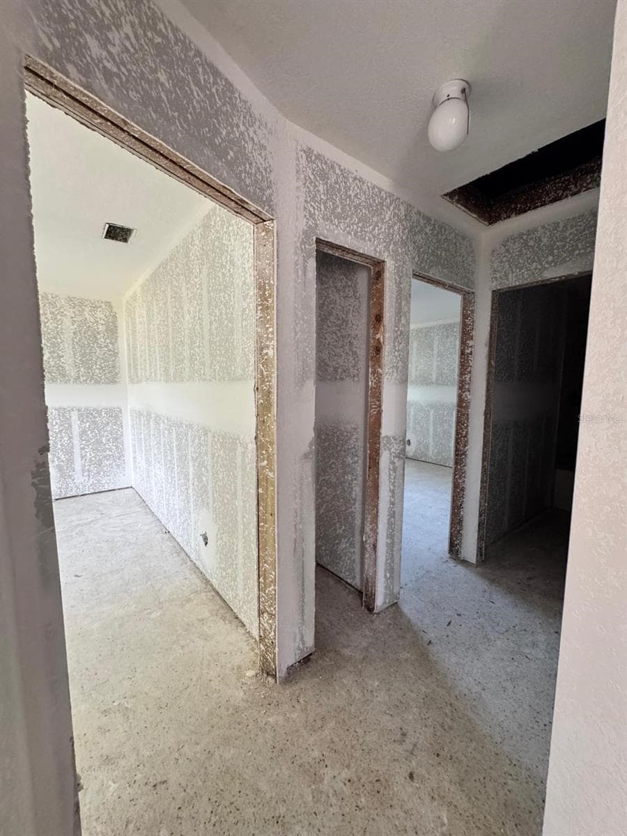 Single Family Residence at 4990 VENETIAN BLVD NE, ST PETERSBURG, photo 11 of 24