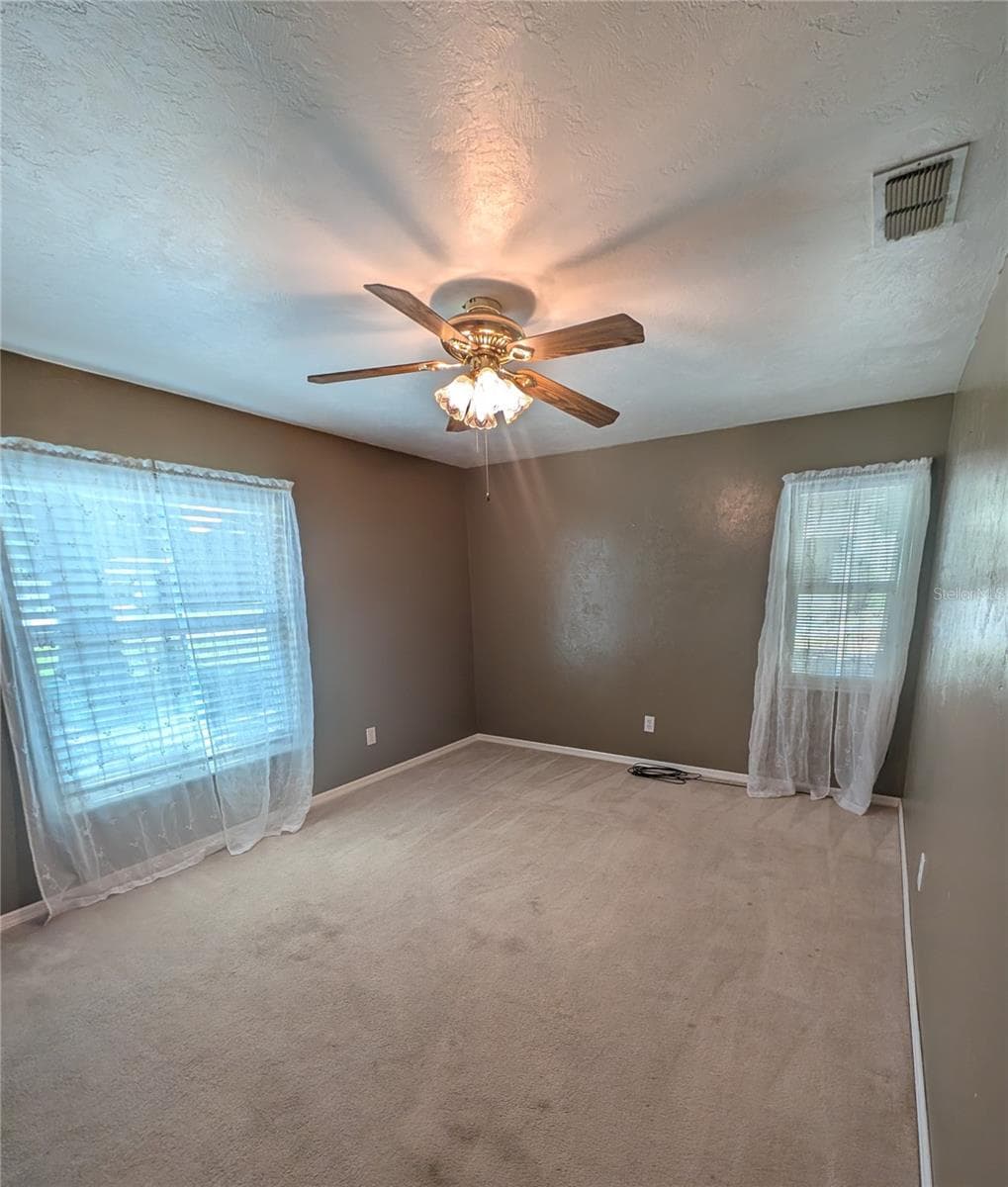 One of the secondary bedrooms - 3645 SE 48 ST, OCALA