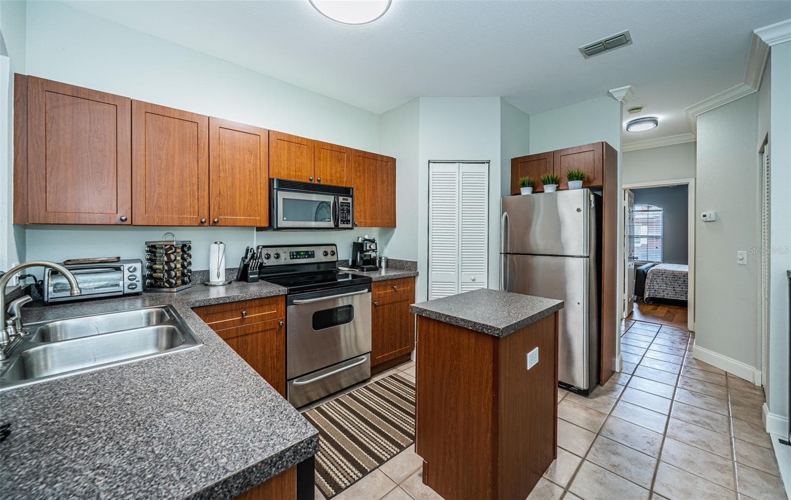 Condominium at 2138 CHIANTI PL #142, PALM HARBOR, photo 10 of 49