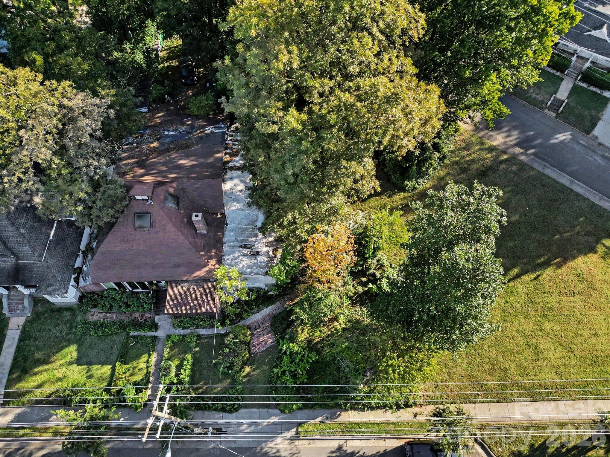 Single Family Residence at 2014 Trade Street, Charlotte, photo 4 of 12