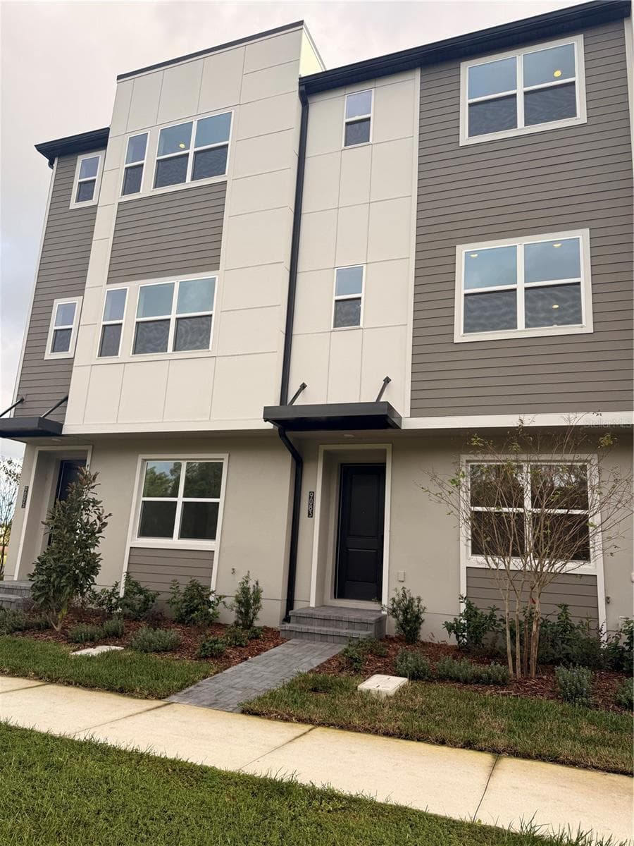 Townhouse at 9083 GURSKY ALY, ORLANDO, photo 2 of 9