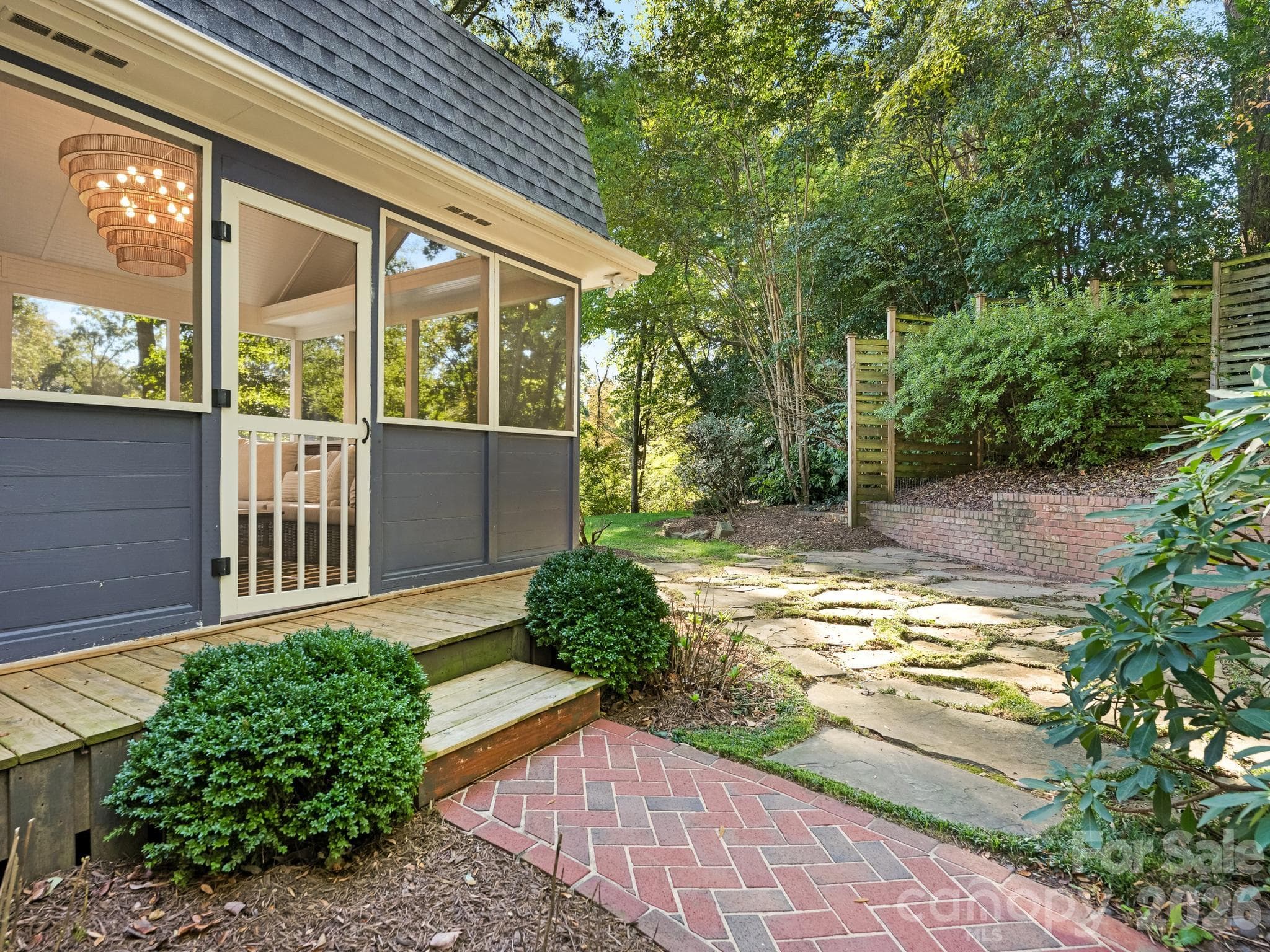 Single Family Residence at 424 Whitestone Road, Charlotte, photo 32 of 34