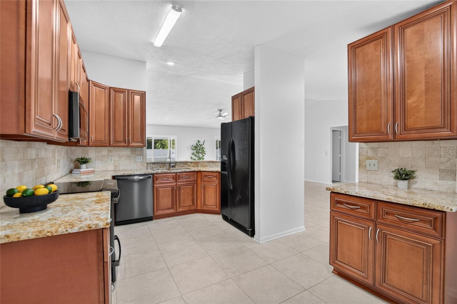 Single Family Residence at 24360 TWIN LAKE DR, LAND O LAKES, photo 11 of 79