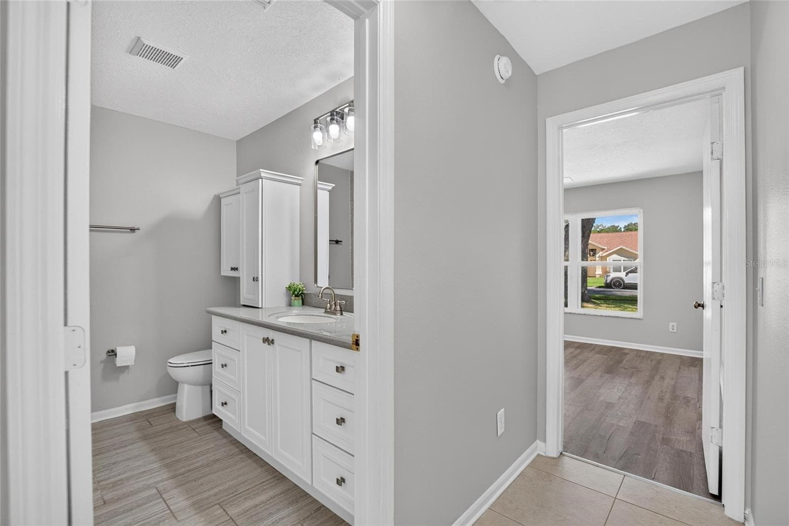 Single Family Residence at 24360 TWIN LAKE DR, LAND O LAKES, photo 26 of 79