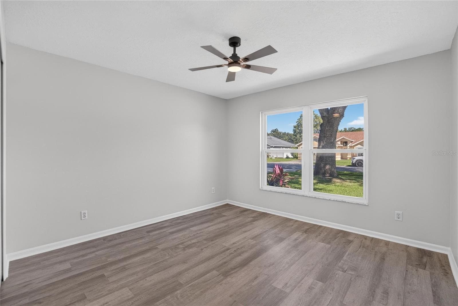 Single Family Residence at 24360 TWIN LAKE DR, LAND O LAKES, photo 27 of 79