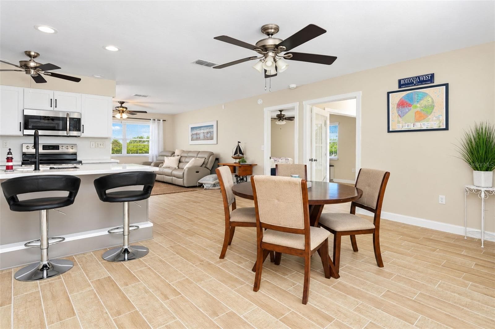 Single Family Residence at 258 ANNAPOLIS LN, ROTONDA WEST, photo 13 of 97