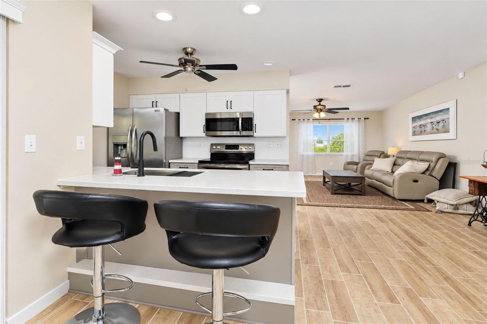 Single Family Residence at 258 ANNAPOLIS LN, ROTONDA WEST, photo 15 of 97