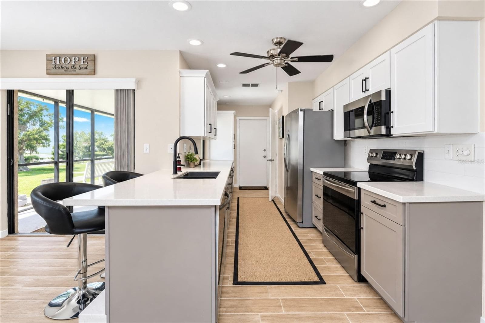Single Family Residence at 258 ANNAPOLIS LN, ROTONDA WEST, photo 18 of 97