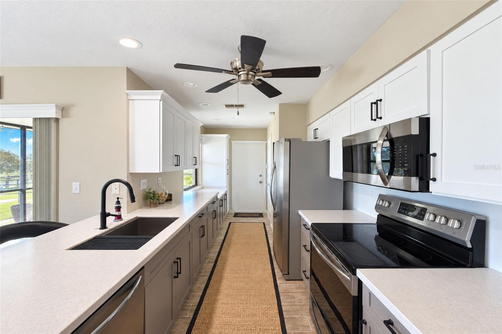 Single Family Residence at 258 ANNAPOLIS LN, ROTONDA WEST, photo 23 of 97