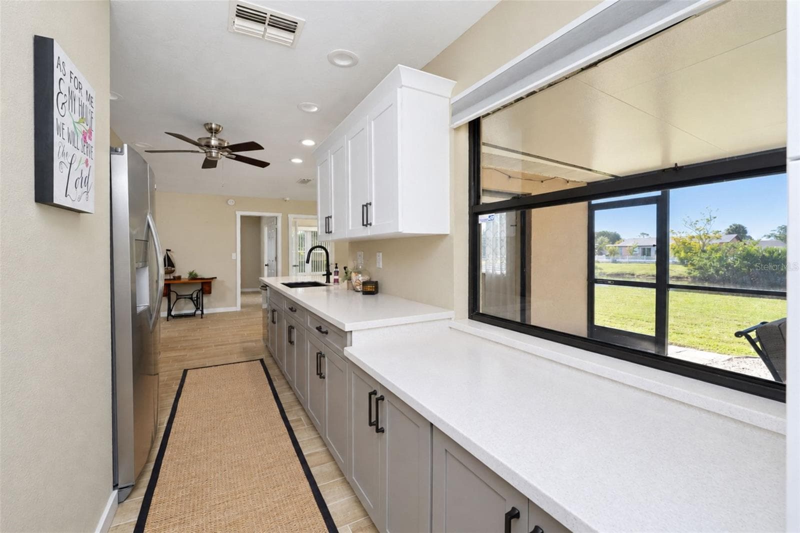 Single Family Residence at 258 ANNAPOLIS LN, ROTONDA WEST, photo 28 of 97