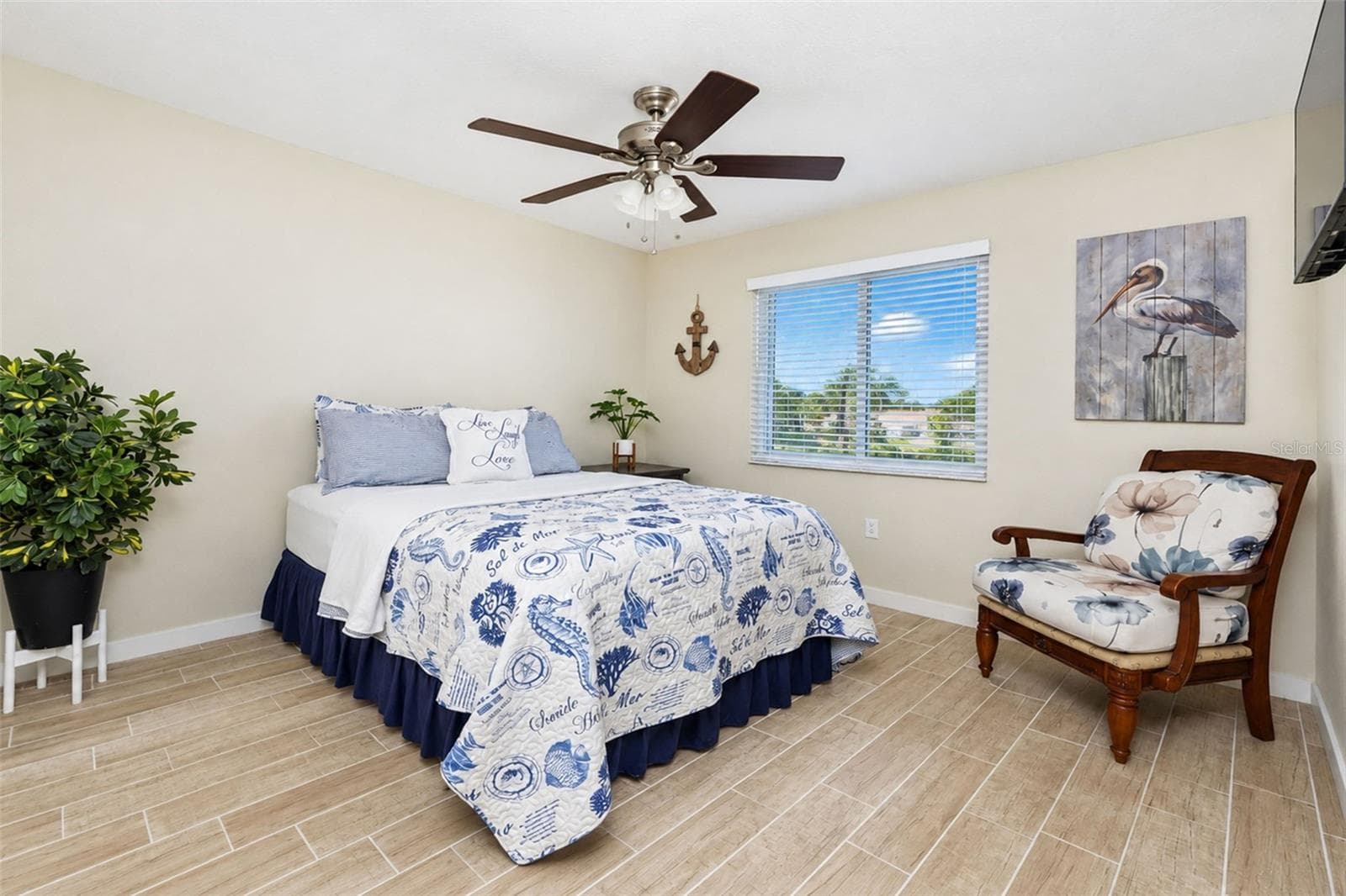 Single Family Residence at 258 ANNAPOLIS LN, ROTONDA WEST, photo 38 of 97