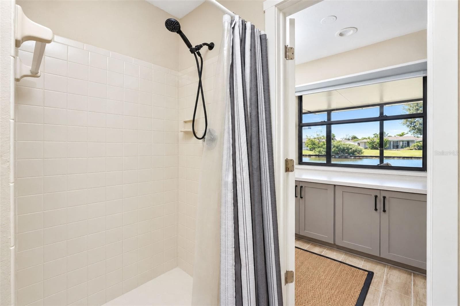 Single Family Residence at 258 ANNAPOLIS LN, ROTONDA WEST, photo 42 of 97