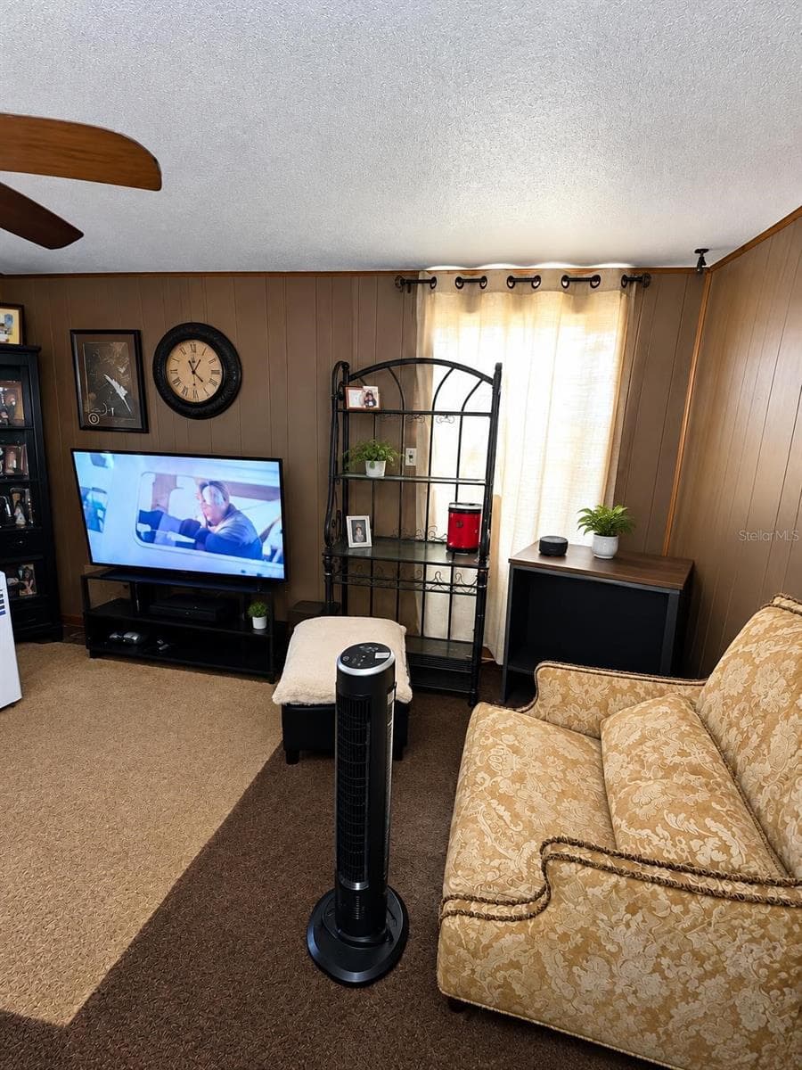 Single Family Residence at RIDGECREST ACRES, SEMINOLE, photo 4 of 15