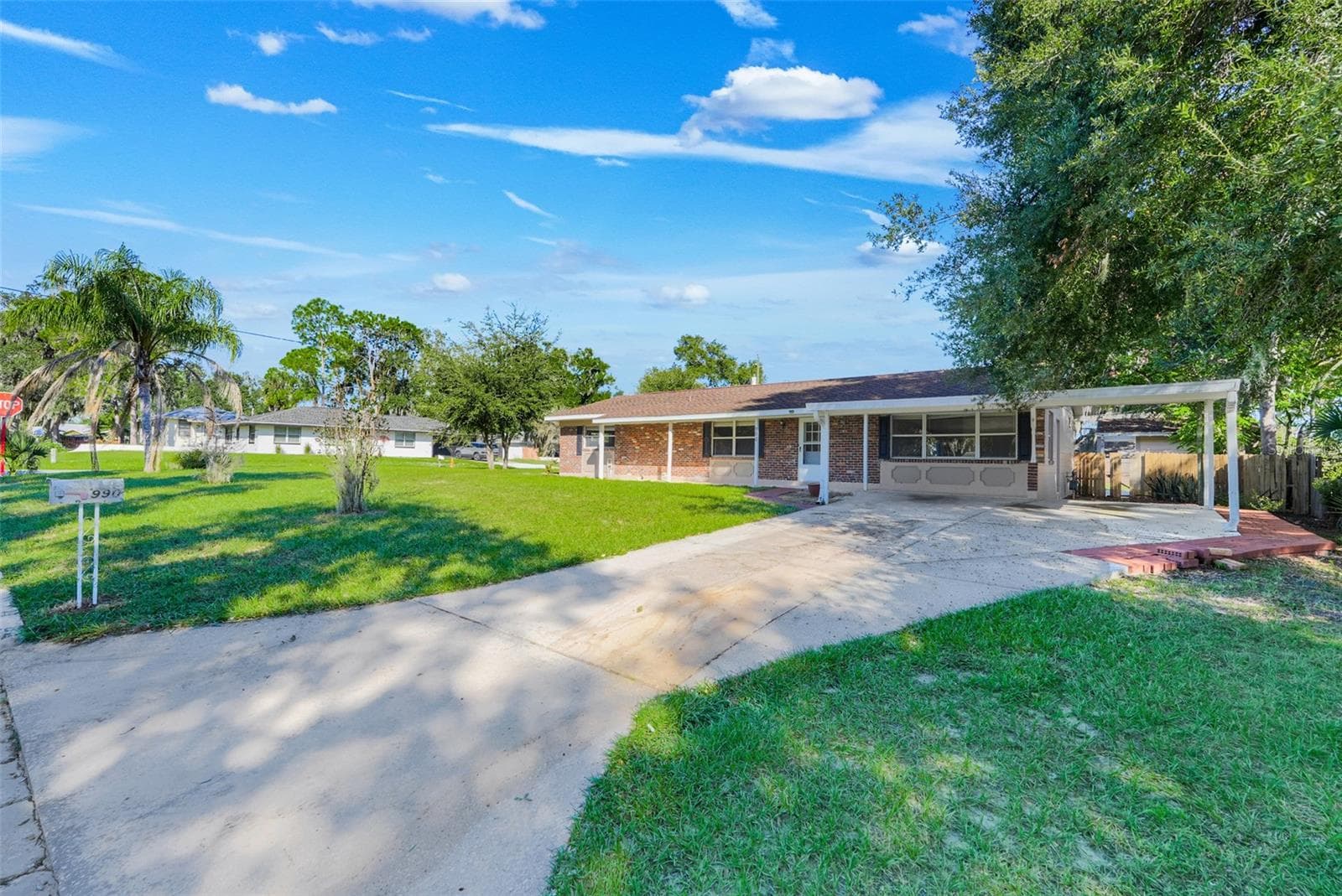 Single Family Residence at 990 LINDEN ST, CLERMONT, photo 2 of 36