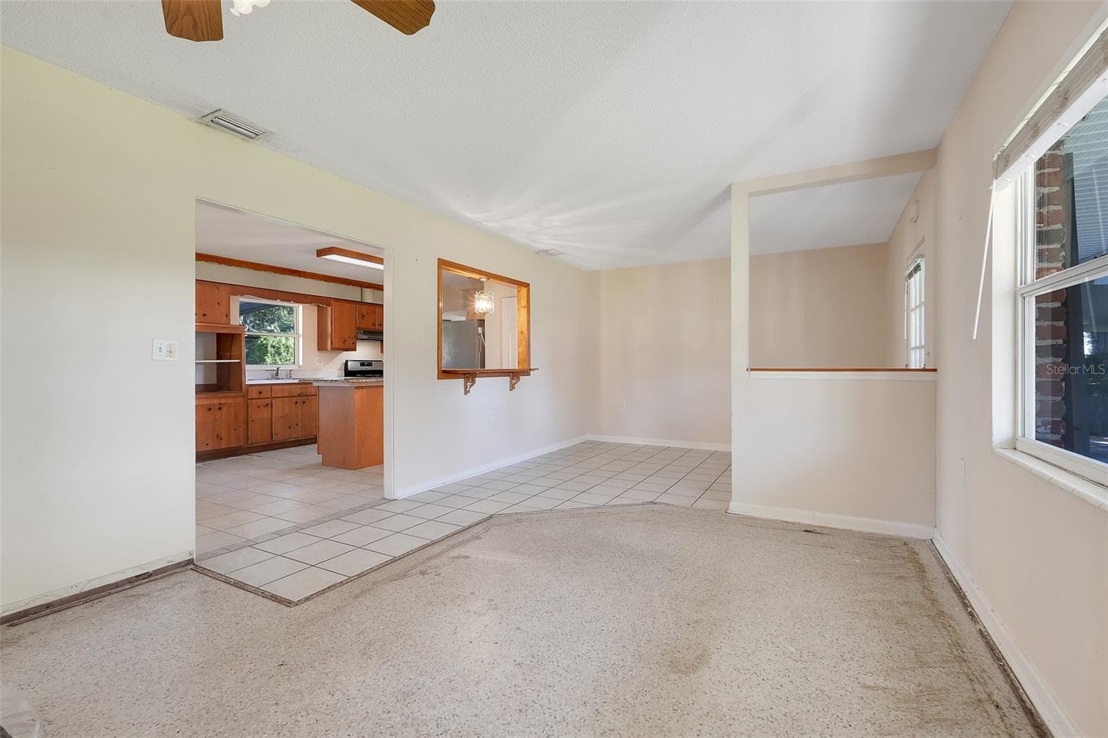 Single Family Residence at 990 LINDEN ST, CLERMONT, photo 10 of 36