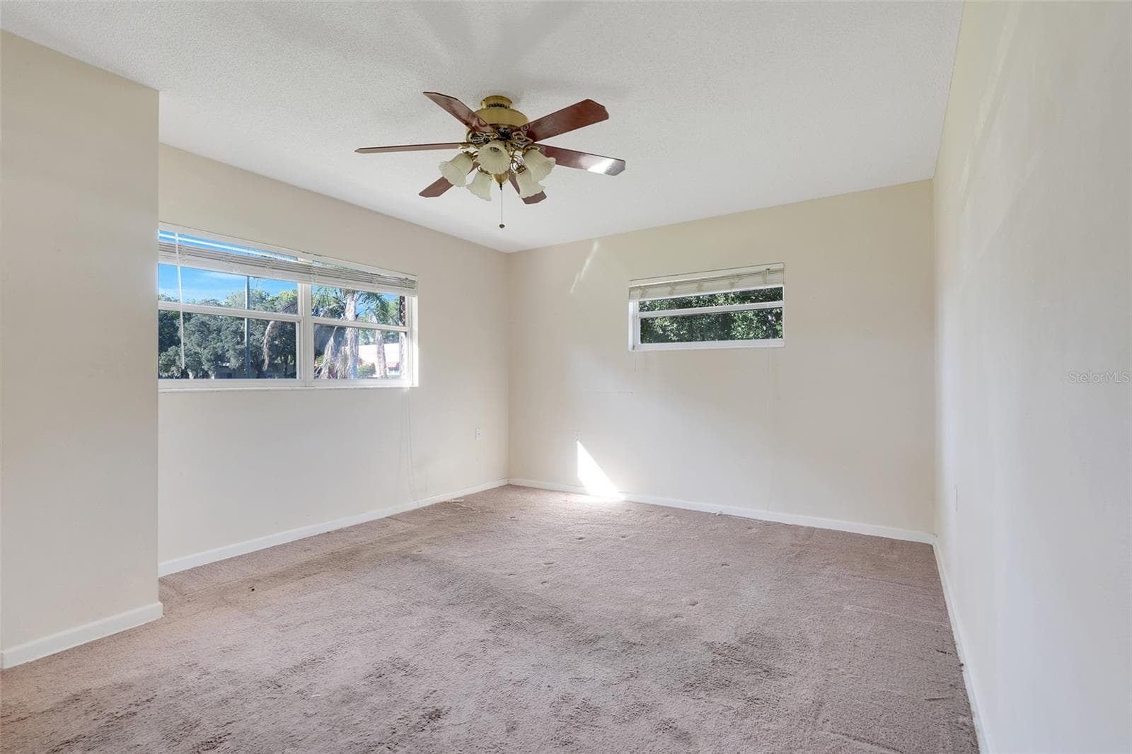 Single Family Residence at 990 LINDEN ST, CLERMONT, photo 19 of 36