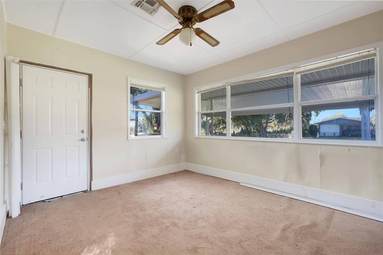 Single Family Residence at 990 LINDEN ST, CLERMONT, photo 23 of 36