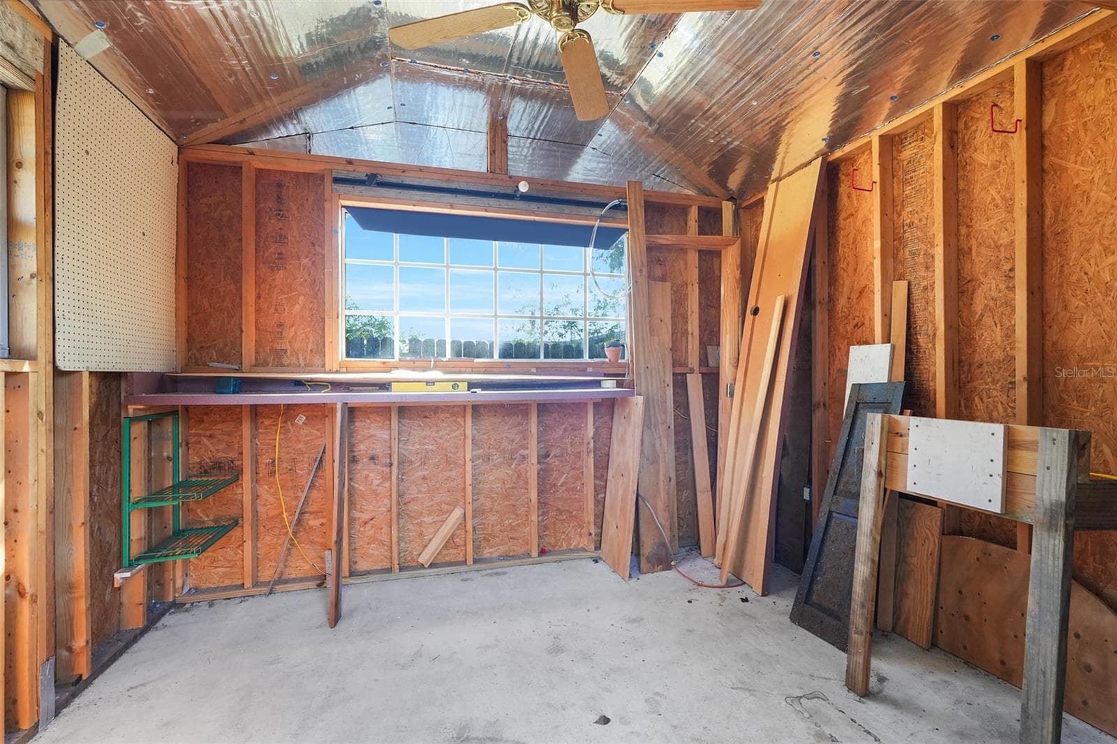 Storage Shed - 990 LINDEN ST, CLERMONT