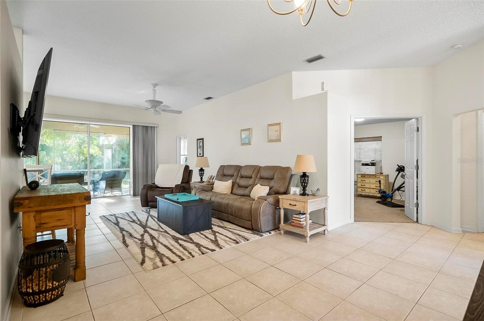 Single Family Residence at 32 SHINNECOCK DR, PALM COAST, photo 11 of 57