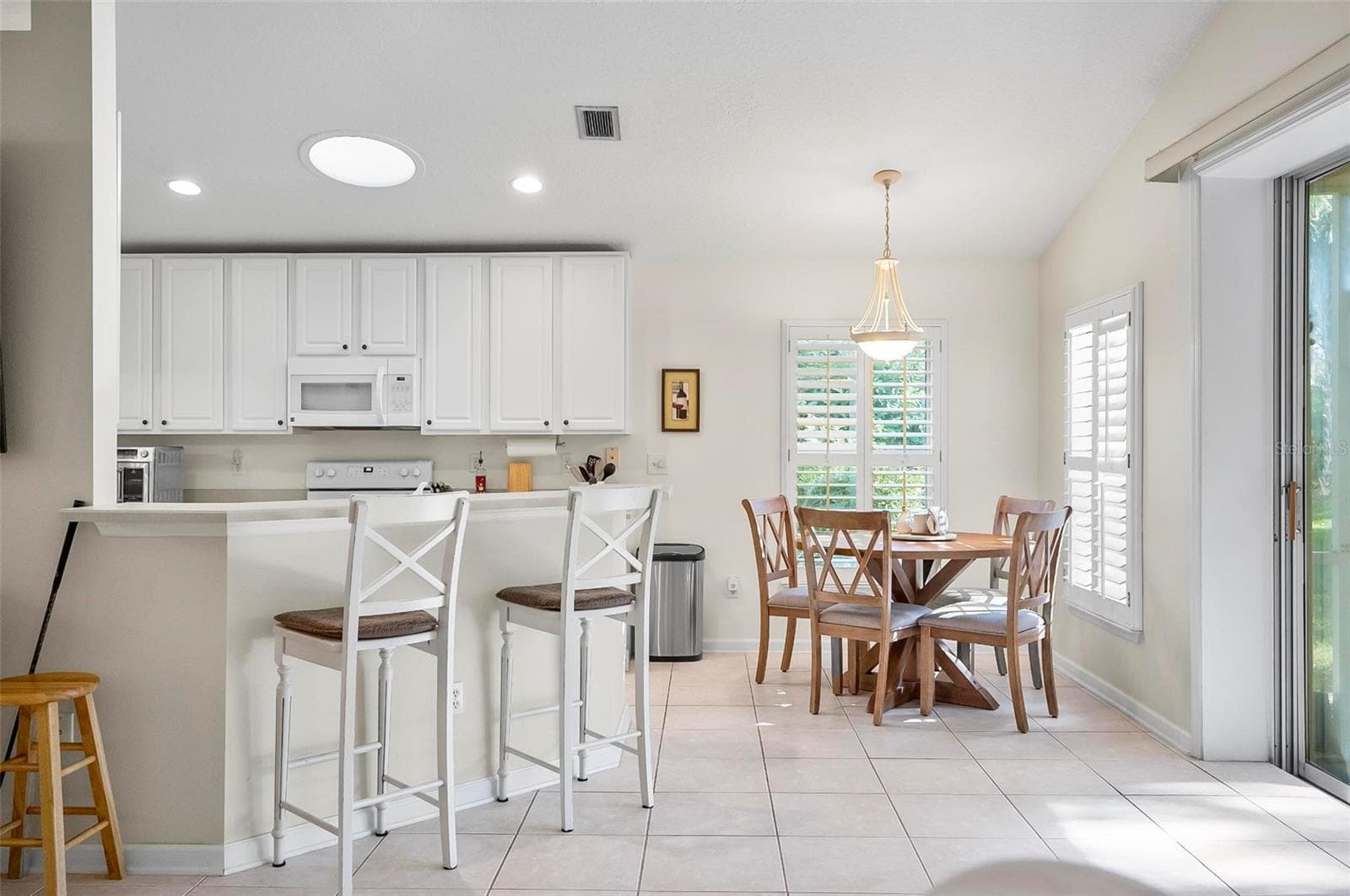 Single Family Residence at 32 SHINNECOCK DR, PALM COAST, photo 15 of 57