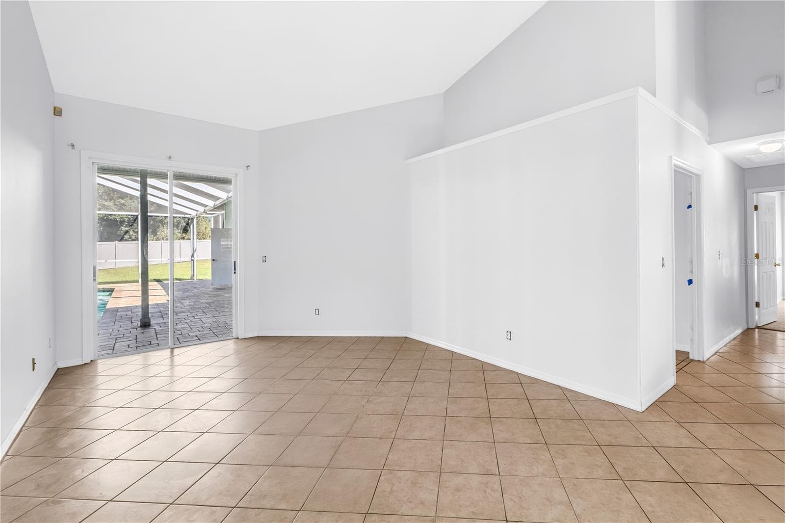 Single Family Residence at 18520 SUNWARD LAKE PL, LUTZ, photo 10 of 58