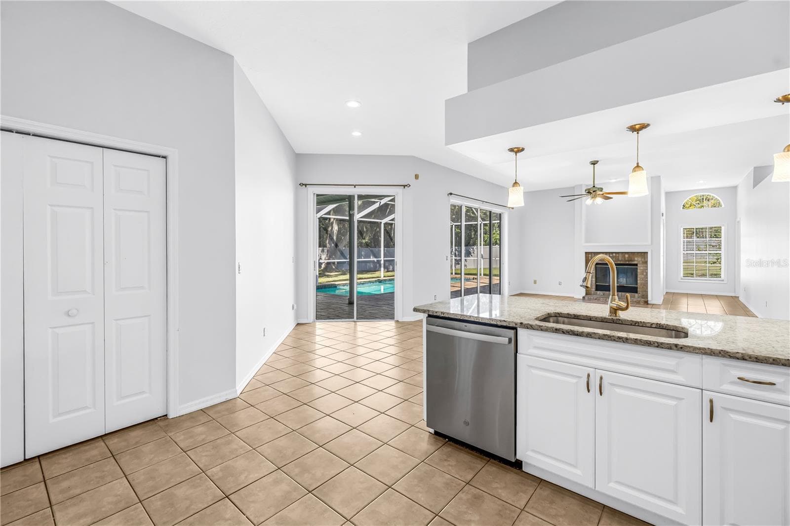 Single Family Residence at 18520 SUNWARD LAKE PL, LUTZ, photo 13 of 58