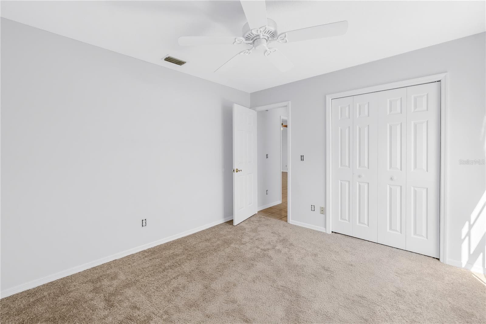 Single Family Residence at 18520 SUNWARD LAKE PL, LUTZ, photo 37 of 58