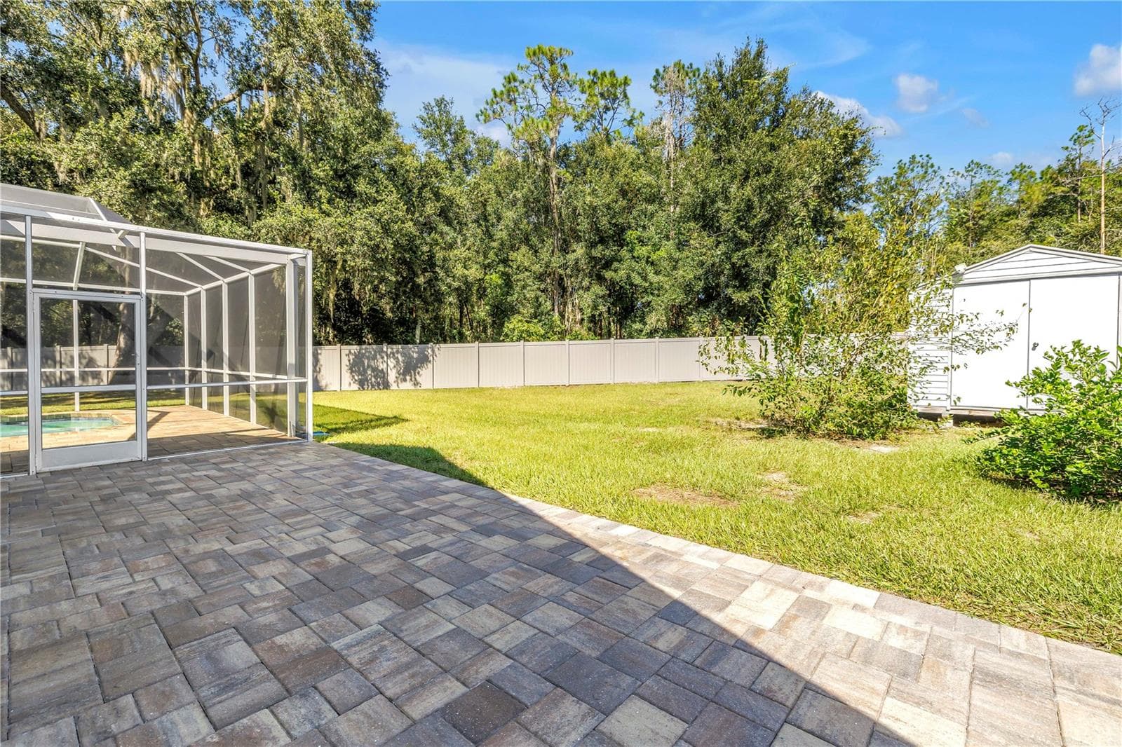 Single Family Residence at 18520 SUNWARD LAKE PL, LUTZ, photo 44 of 58