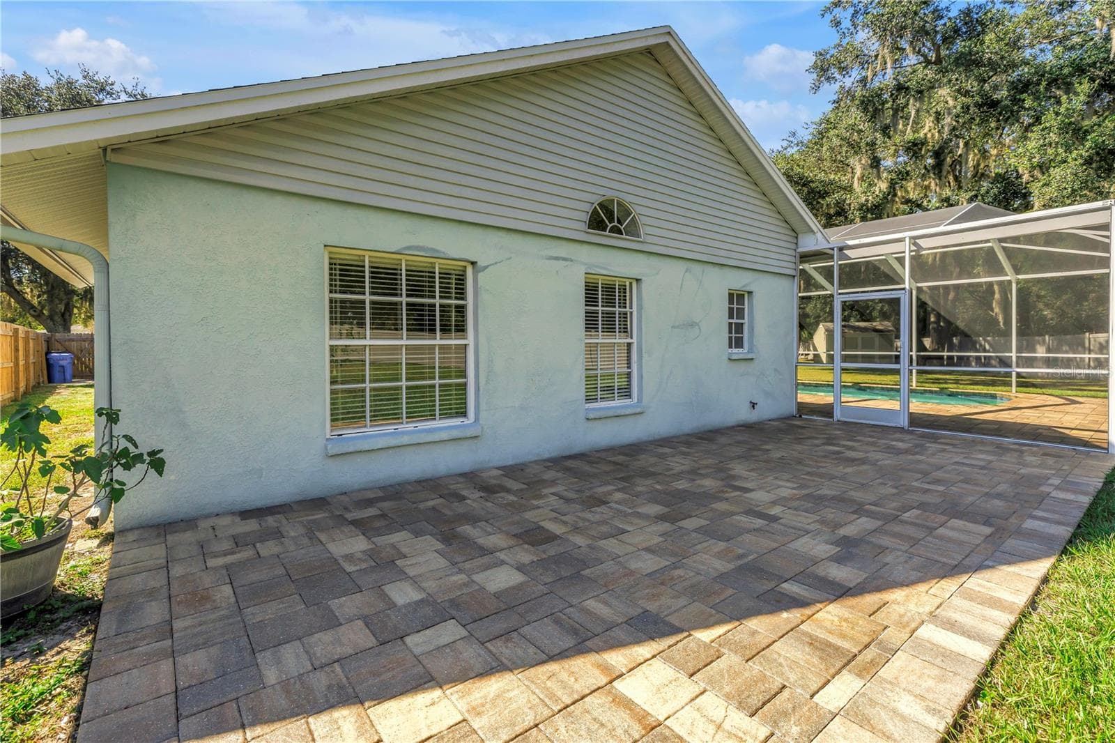 Single Family Residence at 18520 SUNWARD LAKE PL, LUTZ, photo 45 of 58