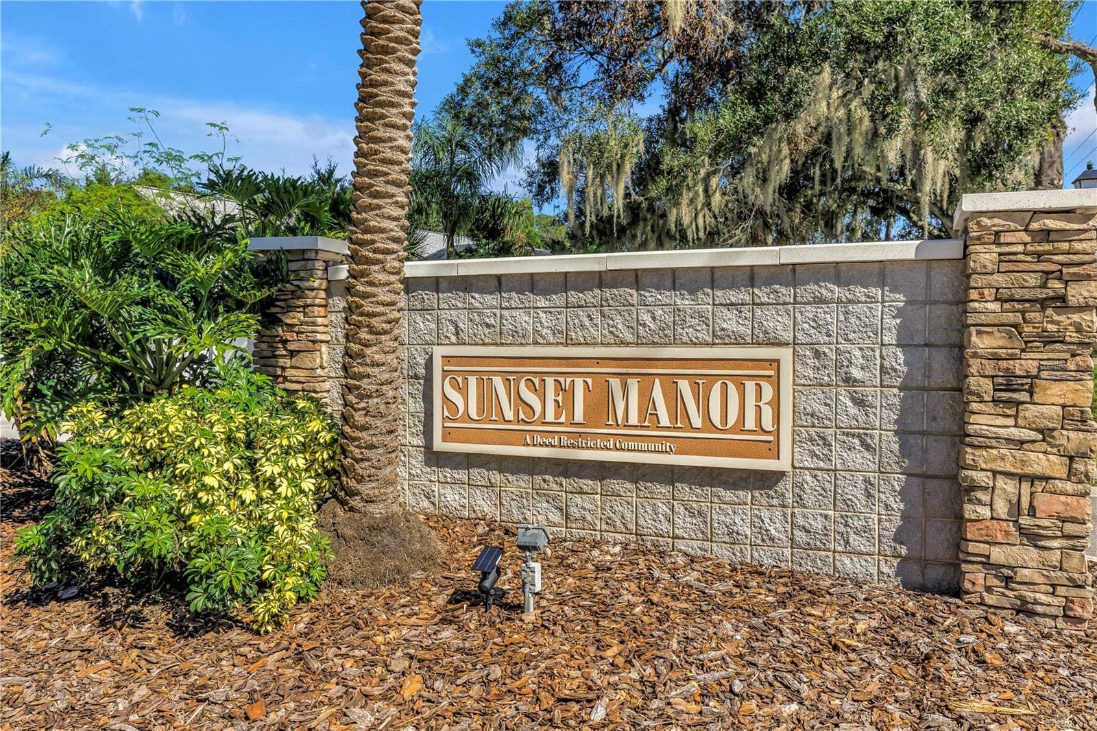 Single Family Residence at 18520 SUNWARD LAKE PL, LUTZ, photo 58 of 58
