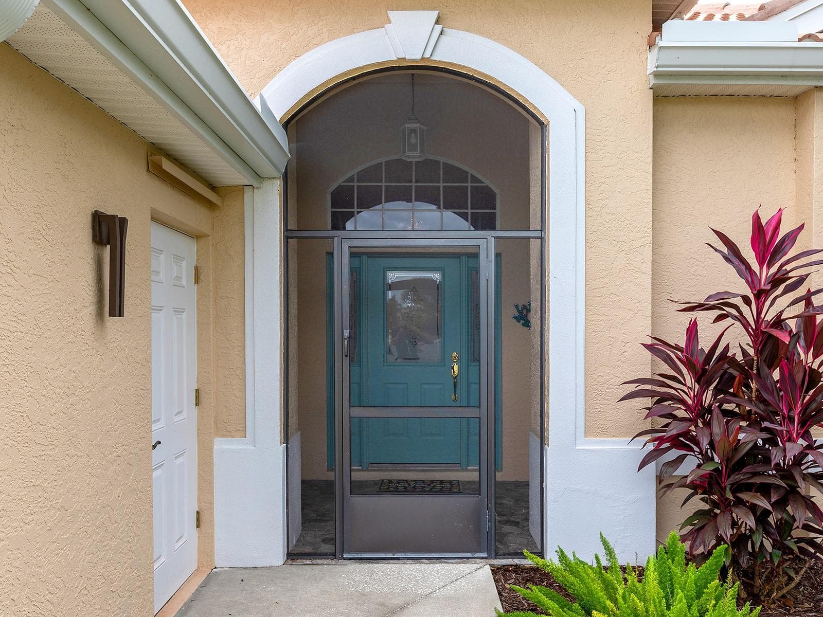 Single Family Residence at 5948 SANDSTONE AVE, SARASOTA, photo 3 of 40