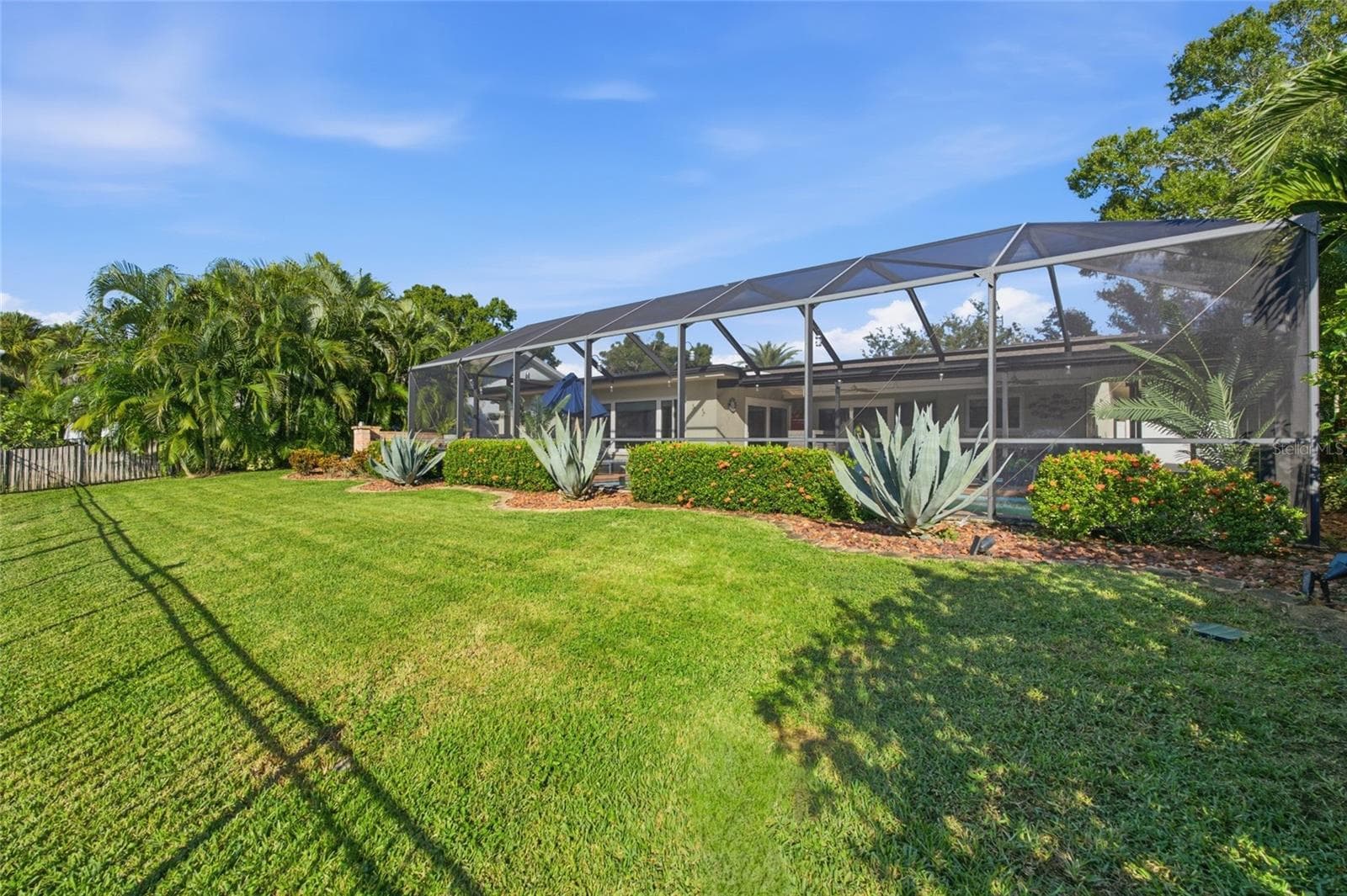 Single Family Residence at 725 DEL ORO DR, SAFETY HARBOR, photo 44 of 57