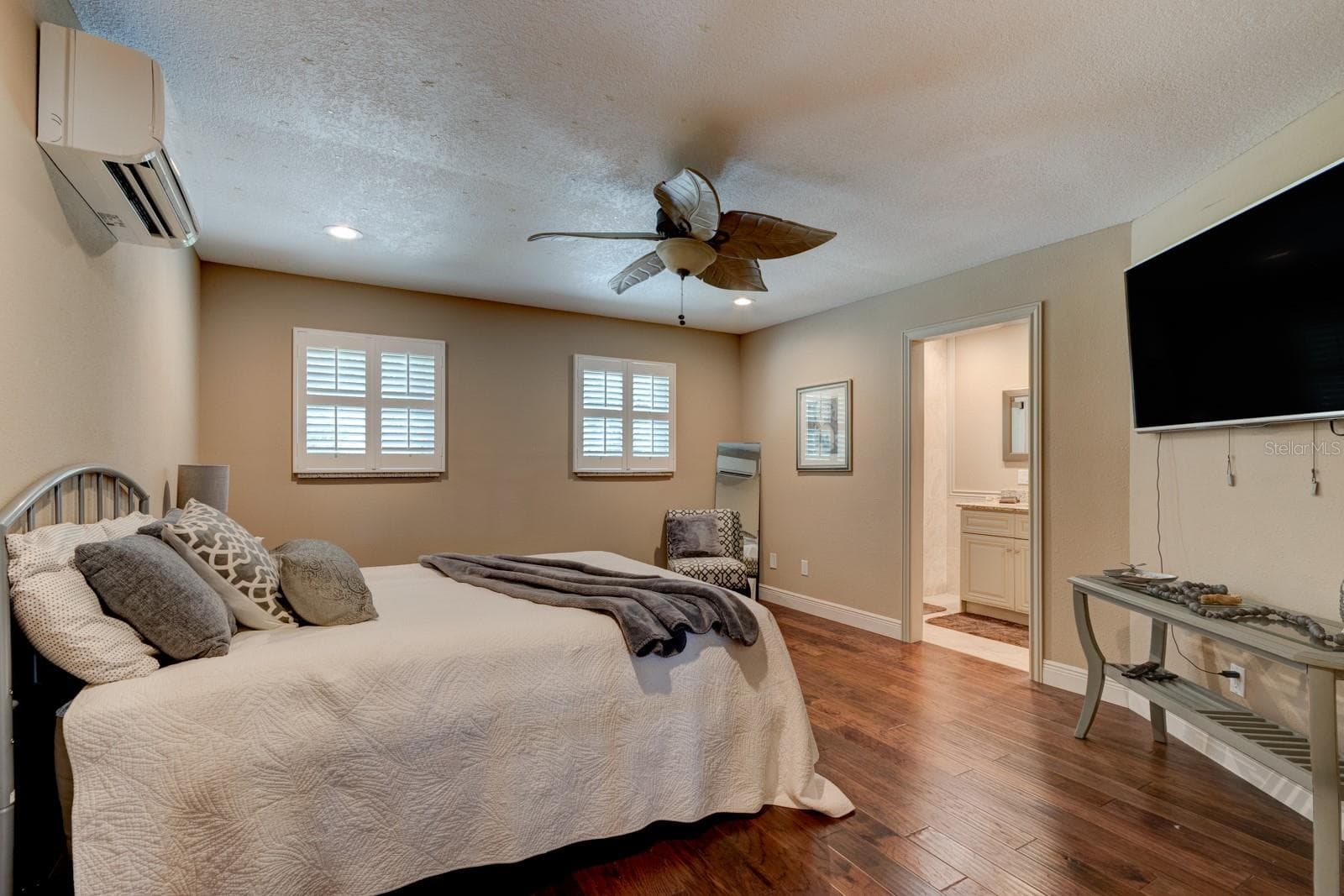 Master Bedroom Upstairs - 127 E ARIEL RD, OAK HILL