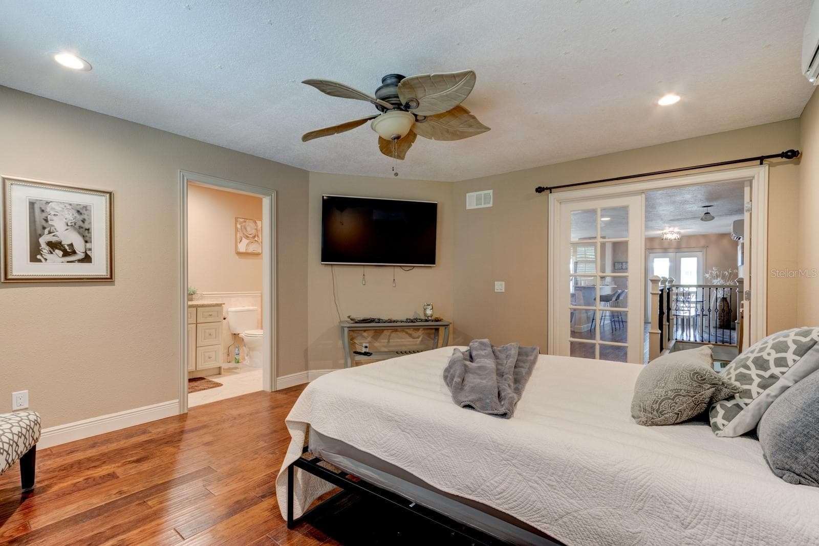 Masterbedroom Upstairs - 127 E ARIEL RD, OAK HILL