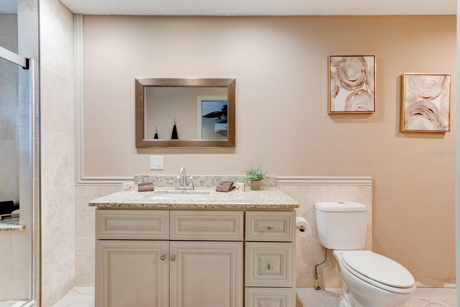 Master Bath - 127 E ARIEL RD, OAK HILL