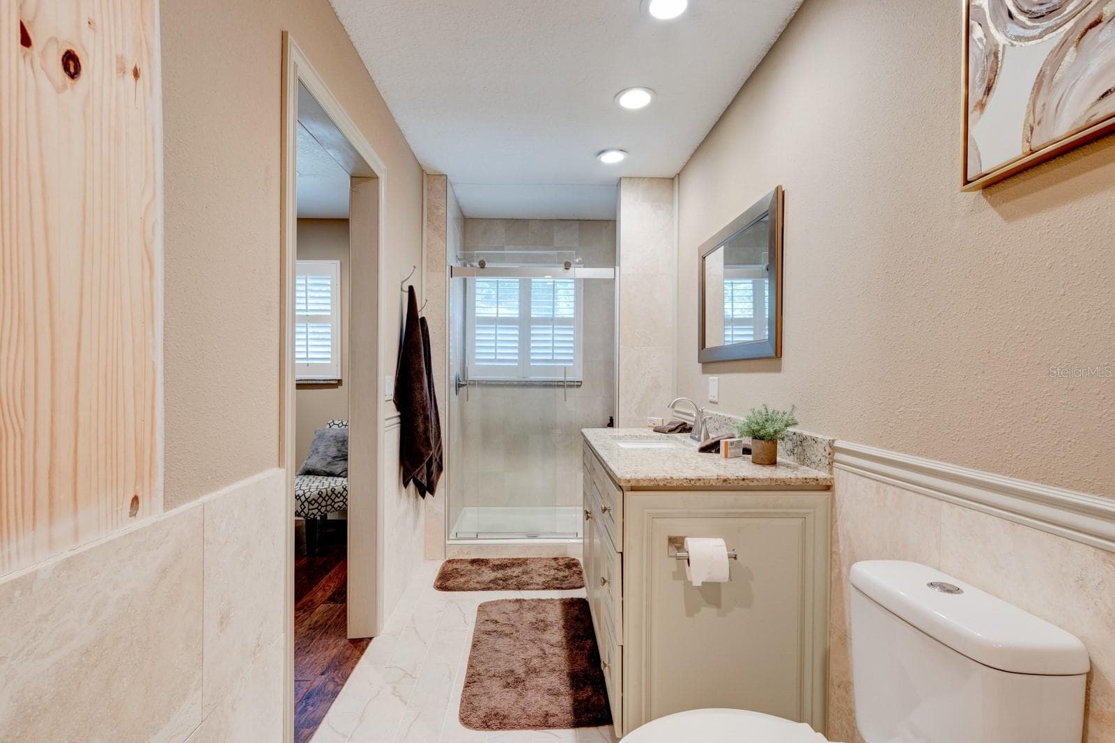 Master Bath - 127 E ARIEL RD, OAK HILL