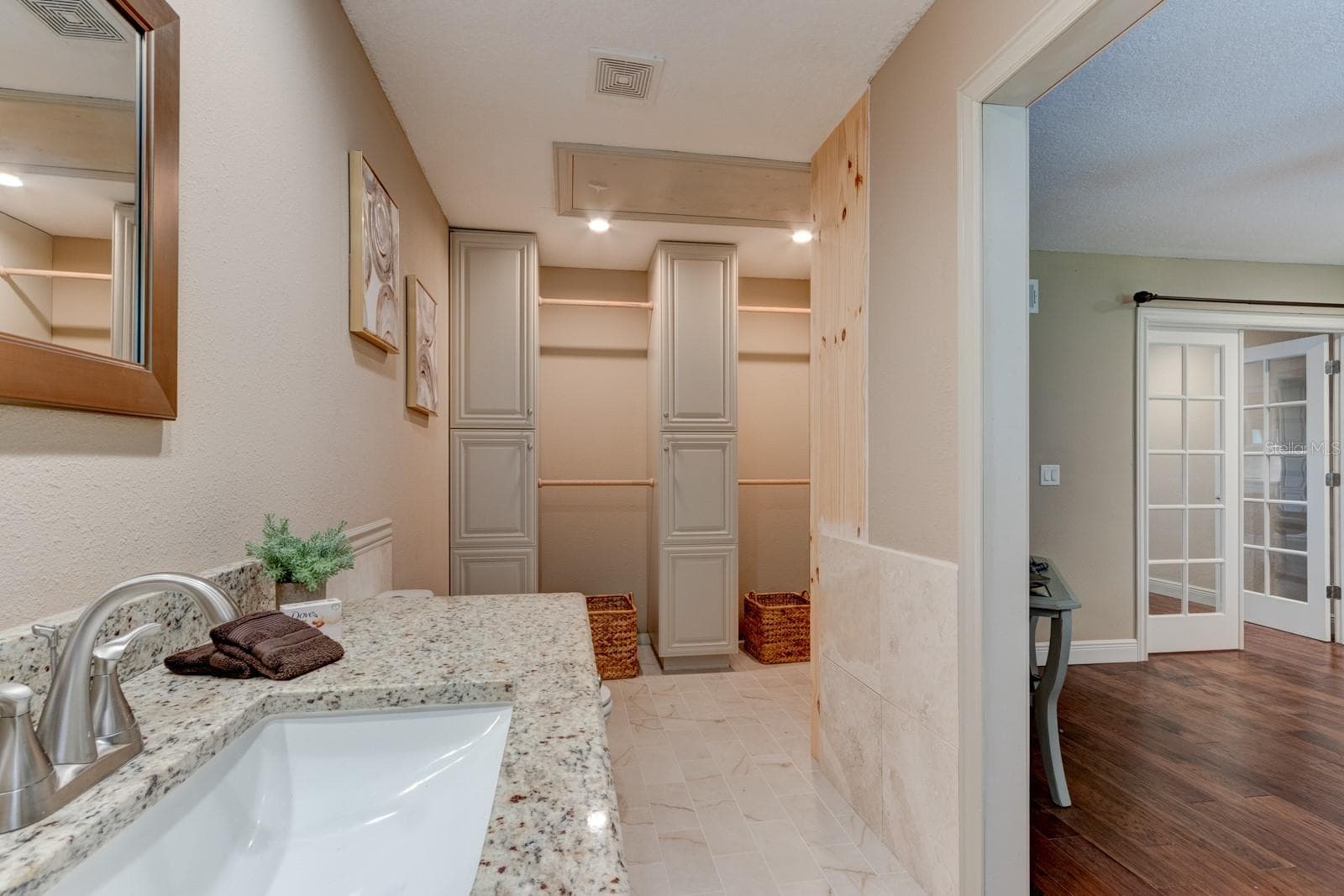 Master Bath - 127 E ARIEL RD, OAK HILL