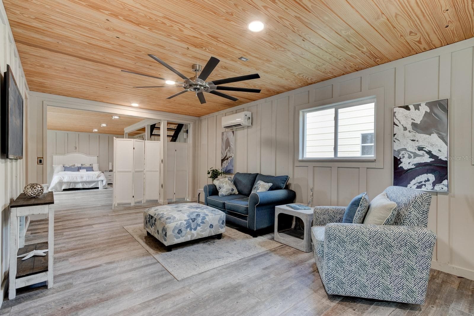 Down Stairs - 127 E ARIEL RD, OAK HILL