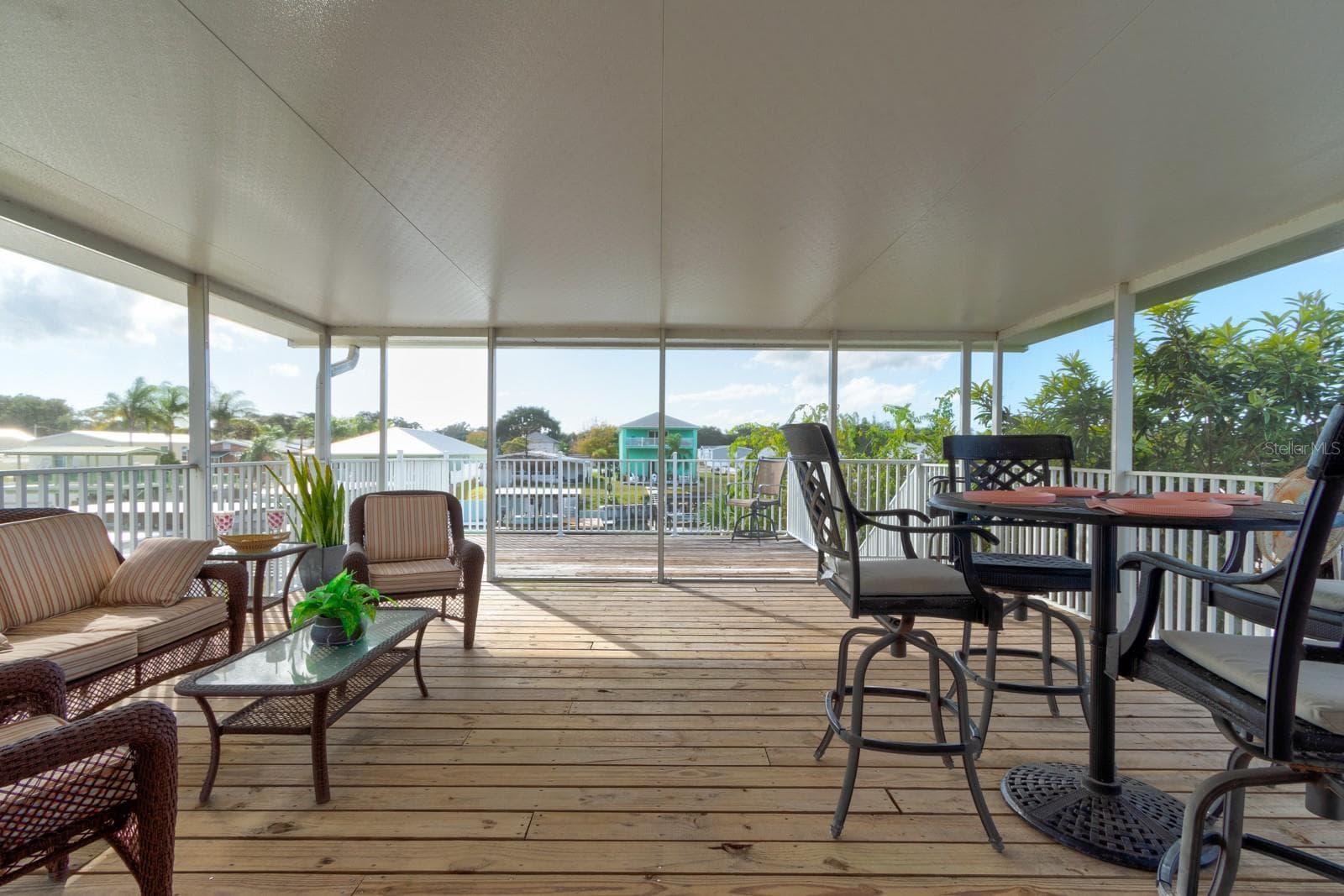 Screened Upstairs Deck - 127 E ARIEL RD, OAK HILL