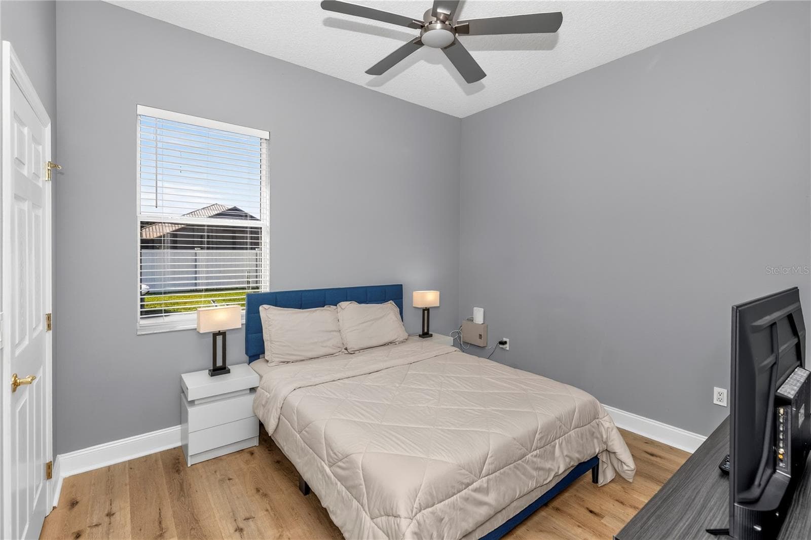 Single Family Residence at 10240 BARRINGTON CT, LEESBURG, photo 23 of 39