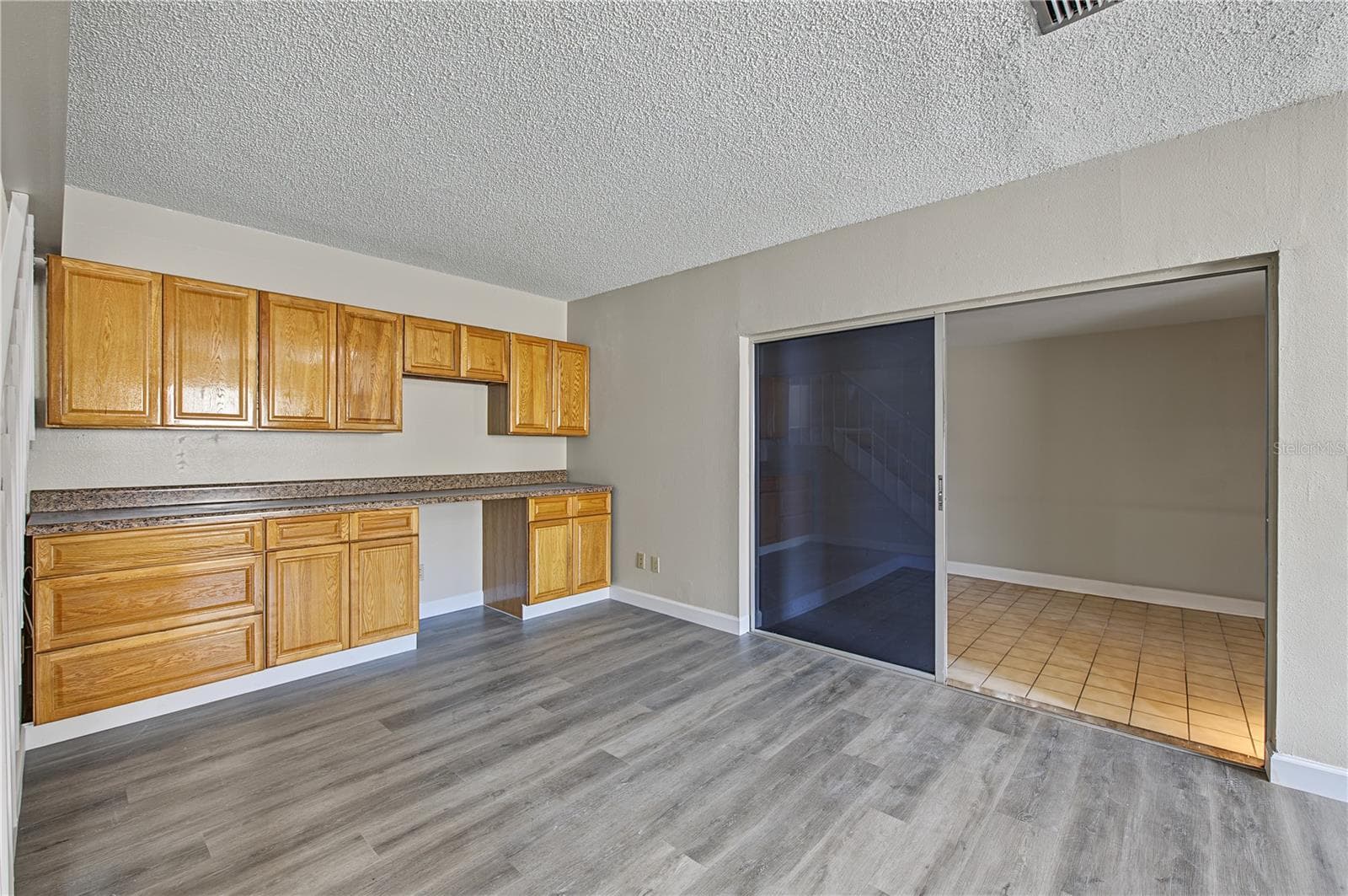 Coffee Bar or Butlers Pantry, laminate flooring - 2729 FOXFIRE CT #C, CLEARWATER