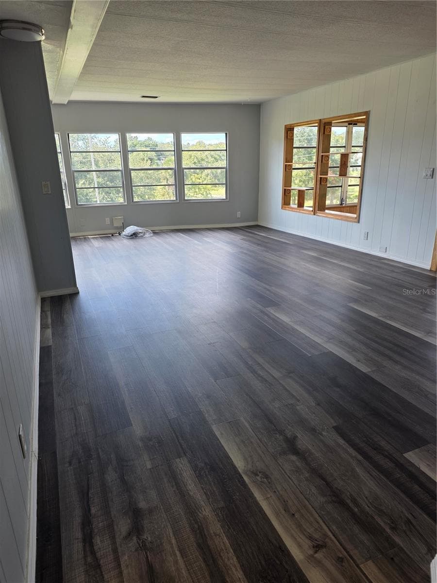 Long View of Living Room - 2218 ORANGEWOOD CIR #1540, ZELLWOOD