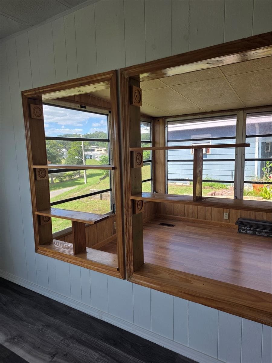 Open Shelves into Florida Room - 2218 ORANGEWOOD CIR #1540, ZELLWOOD