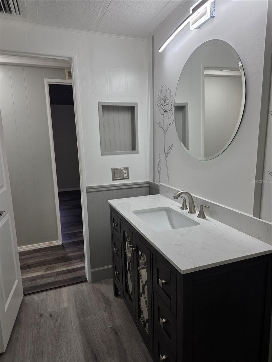 Guest Bath - 2218 ORANGEWOOD CIR #1540, ZELLWOOD