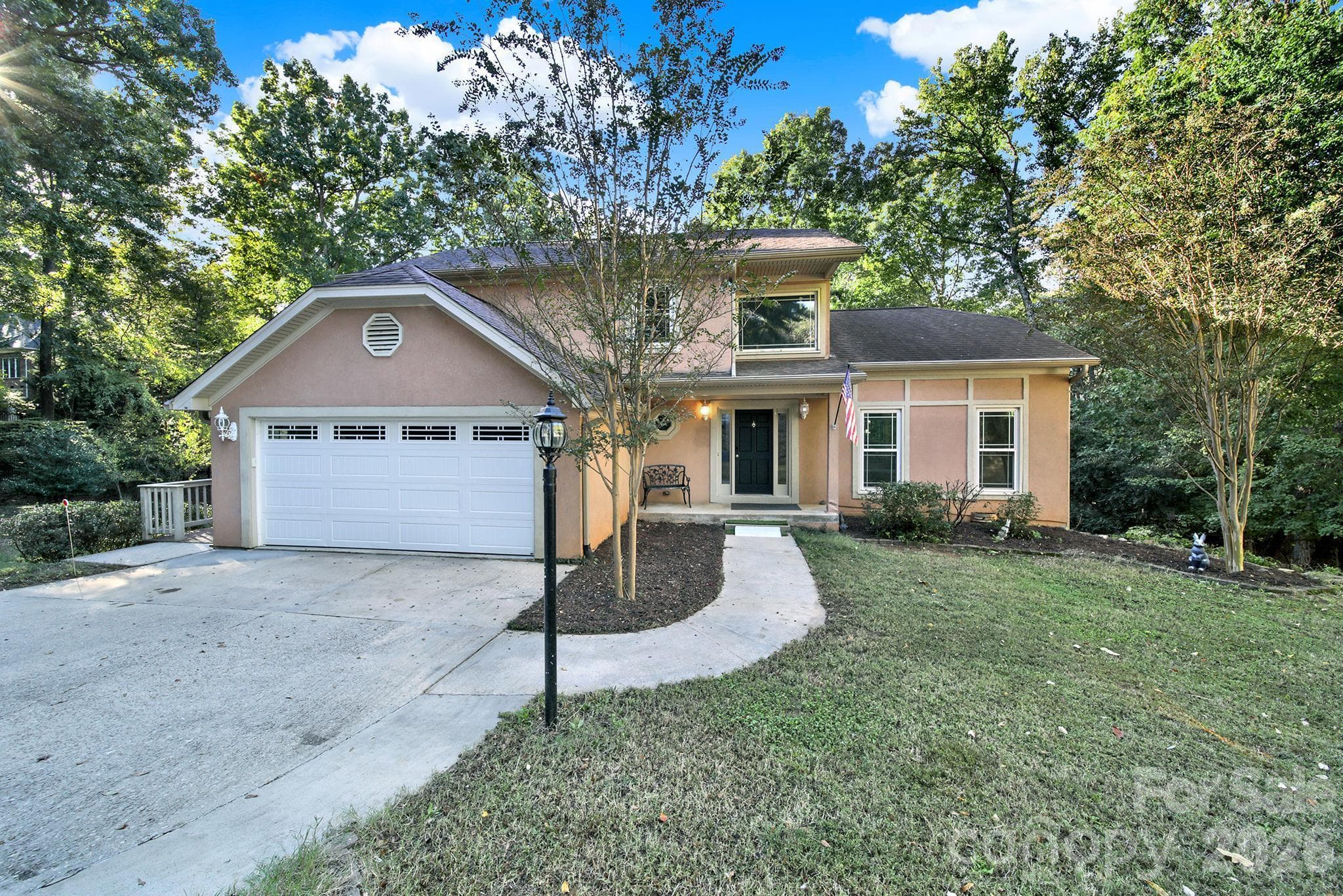 7055 Mariners Court